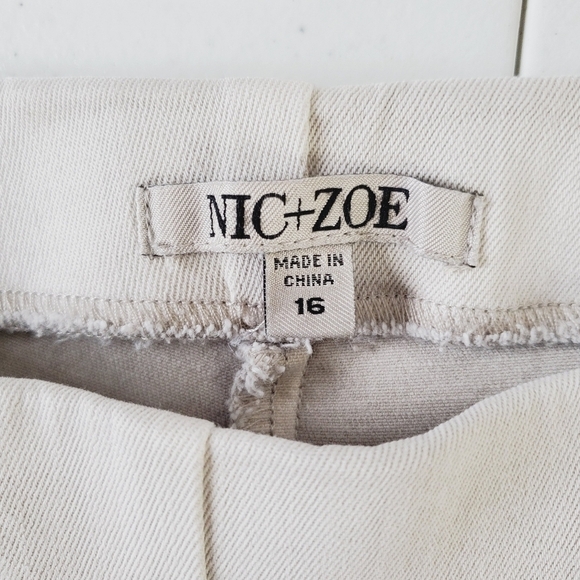 Nic + Zoe All Day Garment Dyed Pants Size 16 Pull-on Flat Front Stretch Slim Fit - Picture 15 of 16